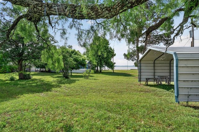 1192 County Road 225, Bluffton, TX 78607