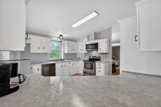 1192 County Road 225, Bluffton, TX 78607