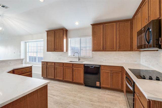 6101 Apache Drive, The Colony, TX 75056