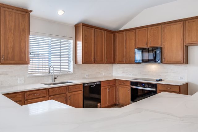 6101 Apache Drive, The Colony, TX 75056