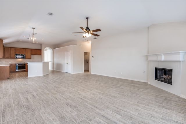 6101 Apache Drive, The Colony, TX 75056