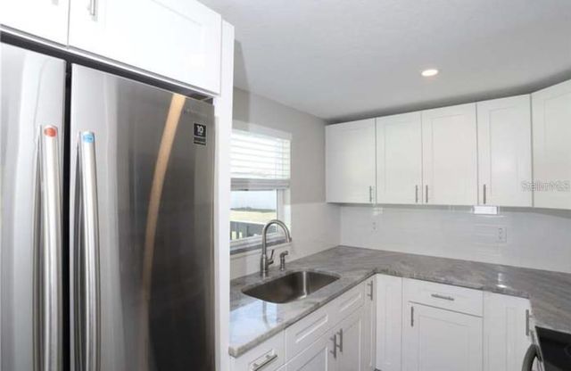 2811 S SHINE AVENUE, Orlando, FL 32806