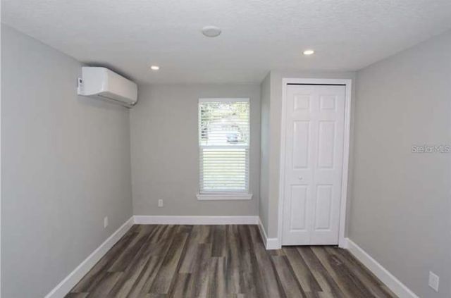 2811 S SHINE AVENUE, Orlando, FL 32806