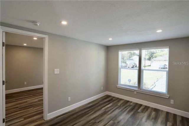 2811 S SHINE AVENUE, Orlando, FL 32806