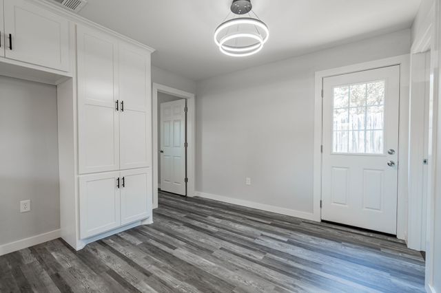 304 Pine Street, Seven Points, TX 75143
