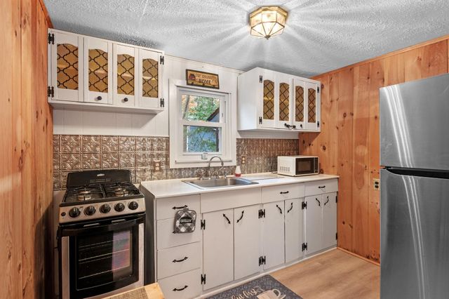 288 Pinkham Road, Middleton, NH 03887