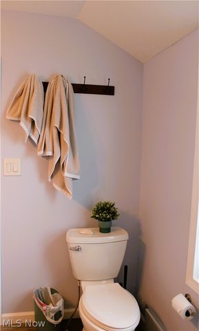 1936 Revere Road, Cleveland Heights, OH 44118