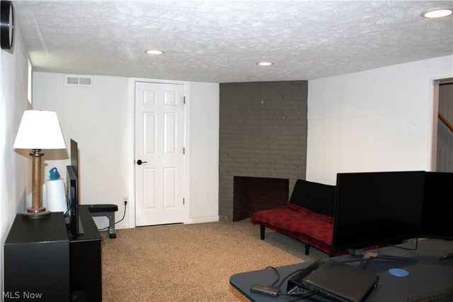 1936 Revere Road, Cleveland Heights, OH 44118