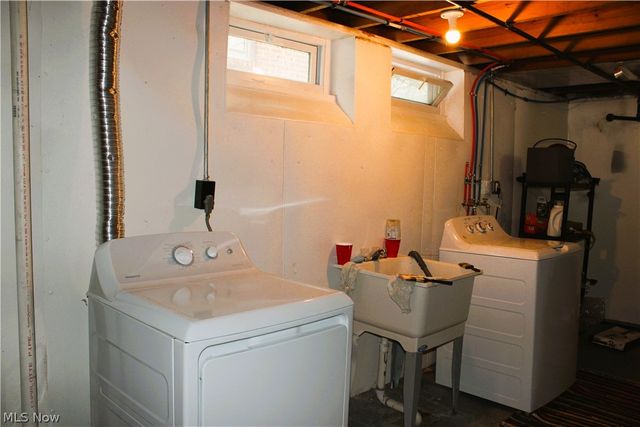 1936 Revere Road, Cleveland Heights, OH 44118