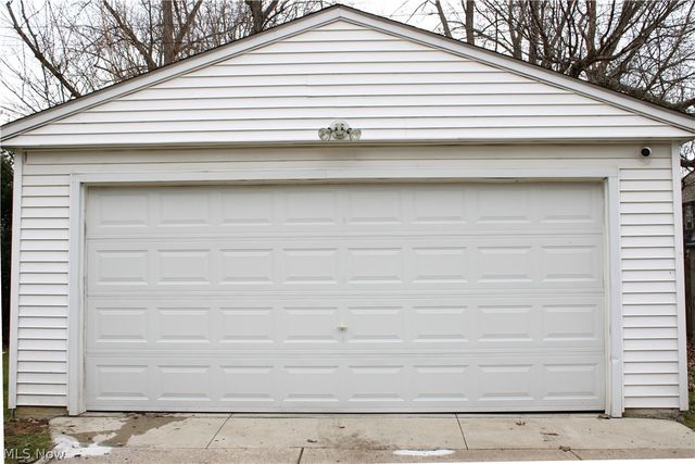 1936 Revere Road, Cleveland Heights, OH 44118