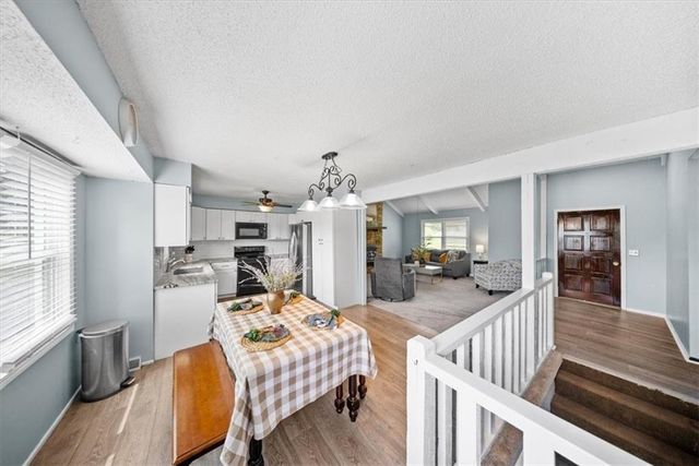 13501 E Prairie Drive, Peculiar, MO 64078