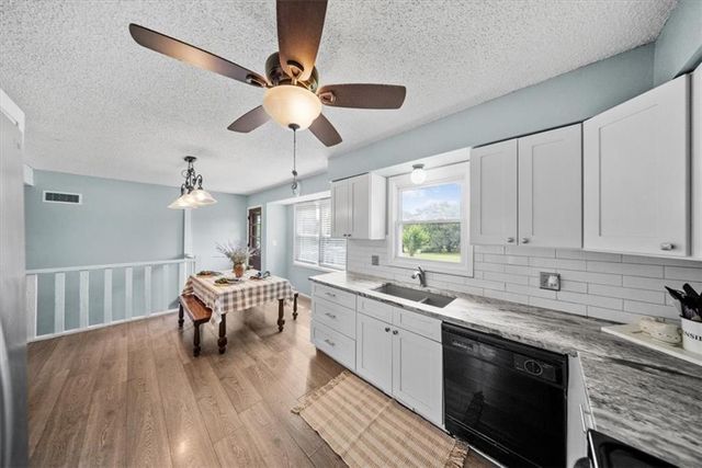 13501 E Prairie Drive, Peculiar, MO 64078