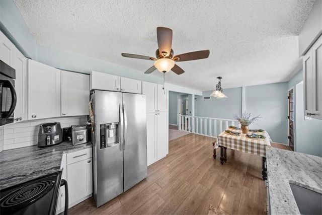 13501 E Prairie Drive, Peculiar, MO 64078