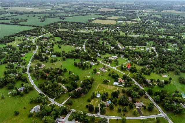 13501 E Prairie Drive, Peculiar, MO 64078