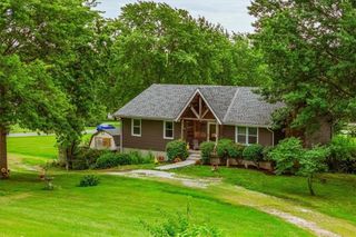 13501 E Prairie Drive, Peculiar, MO 64078