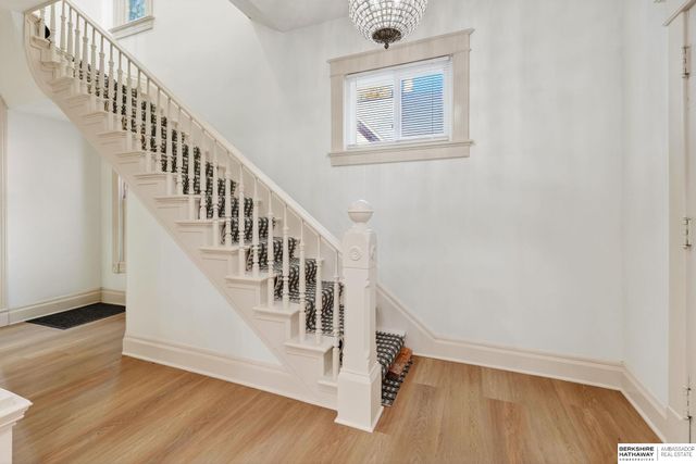 2110 S 33 Street, Omaha, NE 68105