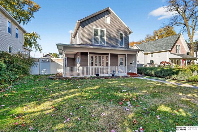 2110 S 33 Street, Omaha, NE 68105