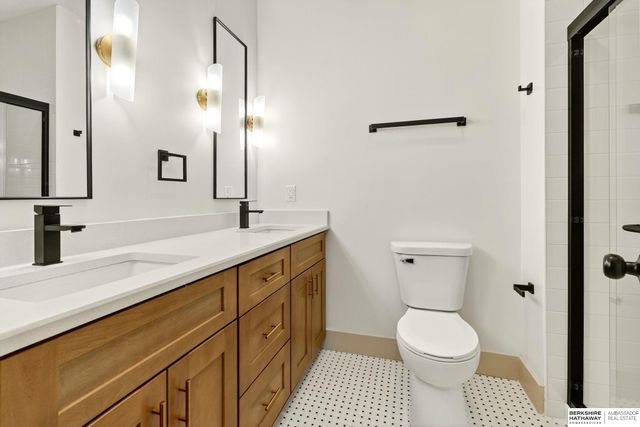 2110 S 33 Street, Omaha, NE 68105