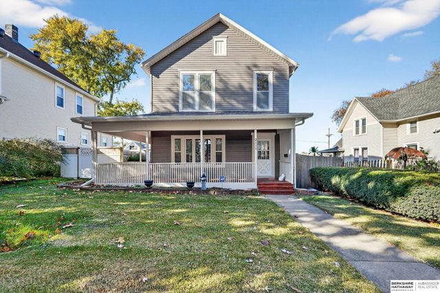 2110 S 33 Street, Omaha, NE 68105