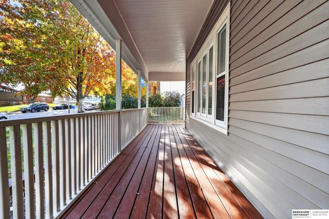 2110 S 33 Street, Omaha, NE 68105