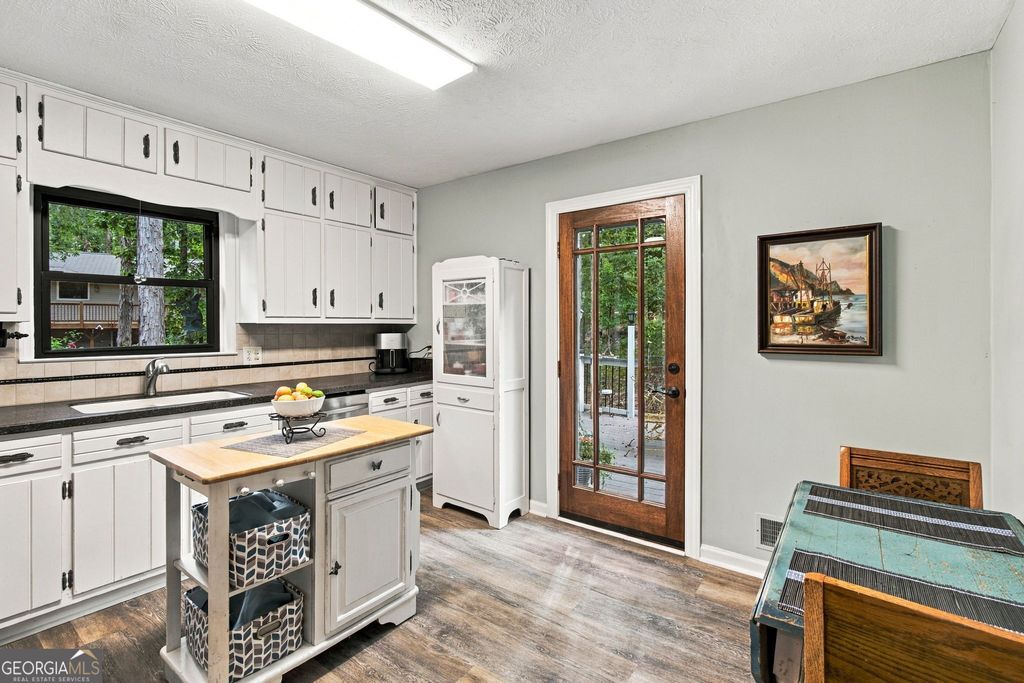 9170 Lisa Circle, Gainesville, GA 30506 — photo 5