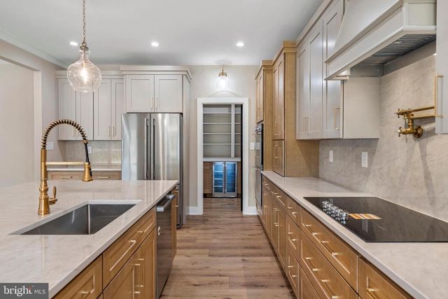 17 MAPLE HILL LN, Harpers Ferry, WV 25425
