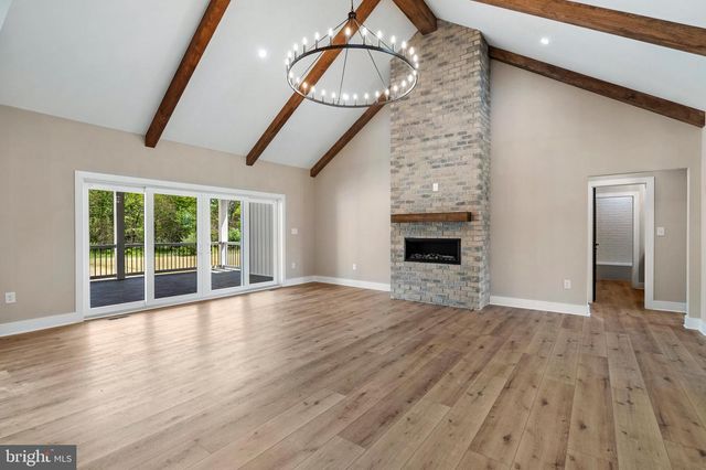 17 MAPLE HILL LN, Harpers Ferry, WV 25425