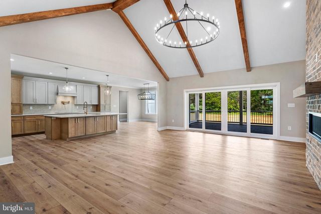 17 MAPLE HILL LN, Harpers Ferry, WV 25425