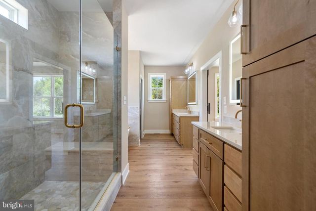 17 MAPLE HILL LN, Harpers Ferry, WV 25425