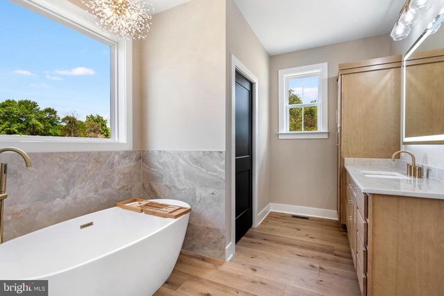17 MAPLE HILL LN, Harpers Ferry, WV 25425