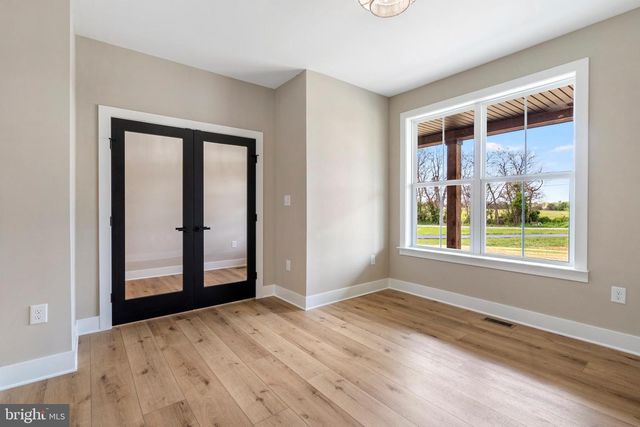 17 MAPLE HILL LN, Harpers Ferry, WV 25425