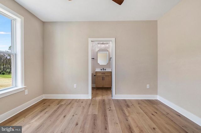 17 MAPLE HILL LN, Harpers Ferry, WV 25425