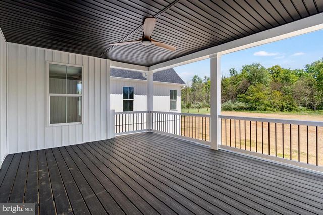 17 MAPLE HILL LN, Harpers Ferry, WV 25425