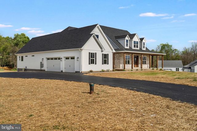 17 MAPLE HILL LN, Harpers Ferry, WV 25425