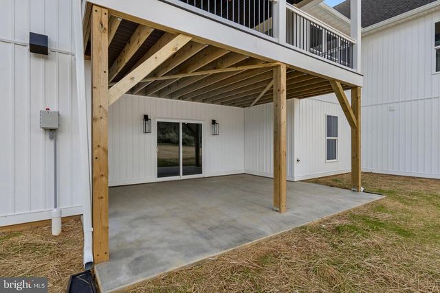 17 MAPLE HILL LN, Harpers Ferry, WV 25425