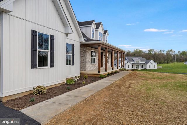 17 MAPLE HILL LN, Harpers Ferry, WV 25425