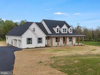 17 MAPLE HILL LN, Harpers Ferry, WV 25425