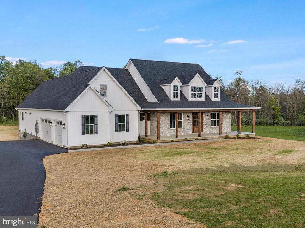 17 MAPLE HILL LN, Harpers Ferry, WV 25425