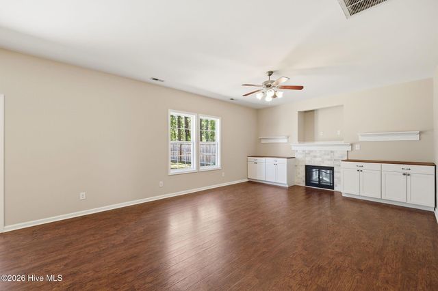 370 Moss Pink Drive, Vass, NC 28394