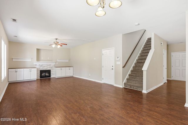 370 Moss Pink Drive, Vass, NC 28394
