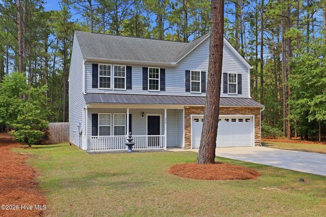 370 Moss Pink Drive, Vass, NC 28394