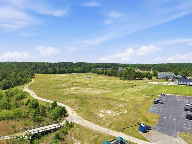 370 Moss Pink Drive, Vass, NC 28394