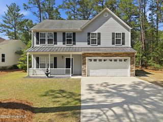 370 Moss Pink Drive, Vass, NC 28394