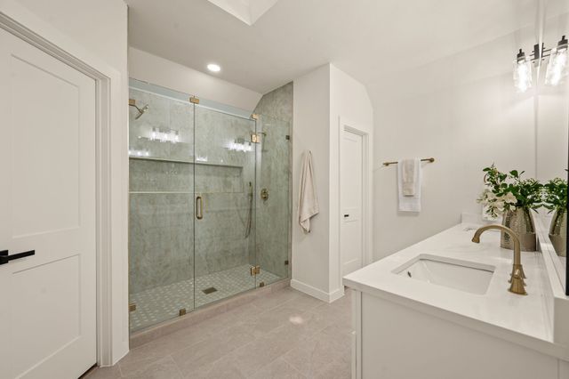 2144 Usa Drive, Plano, TX 75025