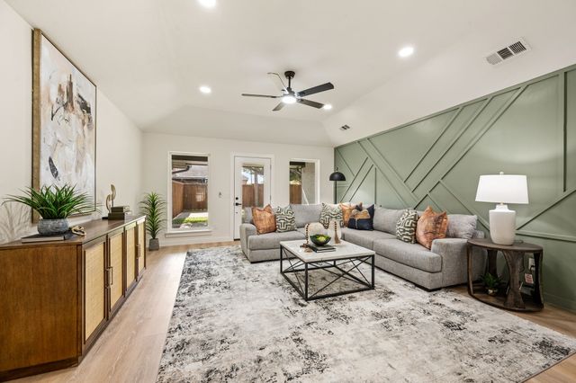 2144 Usa Drive, Plano, TX 75025