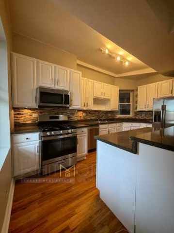 1108 E Marquette Road 207, Chicago, IL 60637