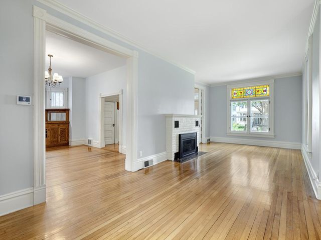 820 Osceola Avenue, Saint Paul, MN 55105