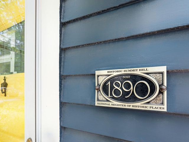 820 Osceola Avenue, Saint Paul, MN 55105