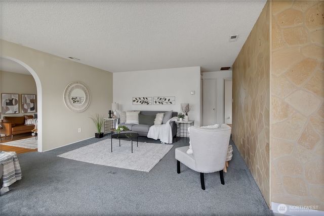 10628 20th Avenue S, Tacoma, WA 98444