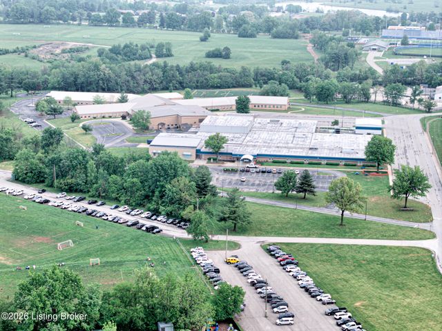 3411 Cedar Point Ln, La Grange, KY 40031